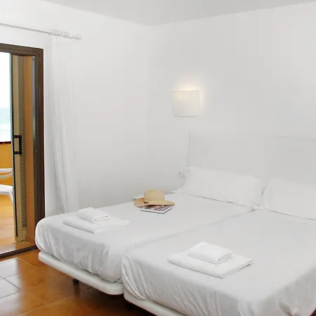 & Golf Hotel *